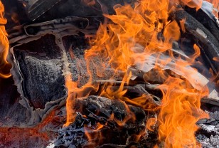 В Руднянском районе горел двухквартирный дом