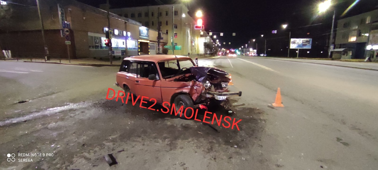 В Смоленске в аварии на улице Крупской пострадали трое