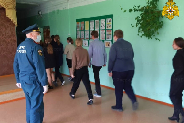 В школе №10 города Вязьмы прошла учебная эвакуация