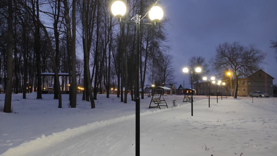 После обращения на прямую линию с губернатором в Ельне восстановили освещение в парке 