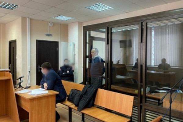 Ректору Смоленского госуниверситета спорта и его подчиненному продлили срок содержания под стражей