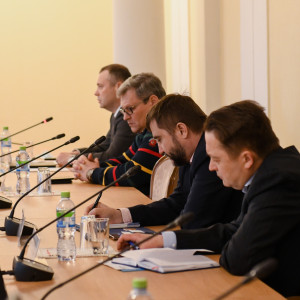 В администрации Смоленской области обсудили меры поддержки химической промышленности региона