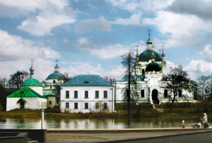 В Гагарине освятили Благовещенский соборный храм