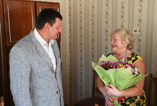 Игорь Ляхов поздравил с юбилеем племянницу Юрия Гагарина Тамару Филатову