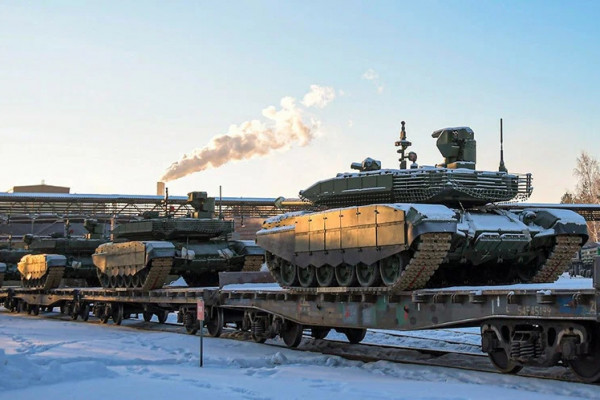 ВС России получили новейшую партию танков Т-90М «Прорыв»