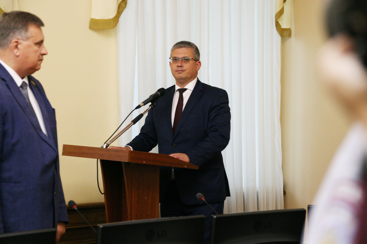 Александр Новиков вступил в должность главы города Смоленска 