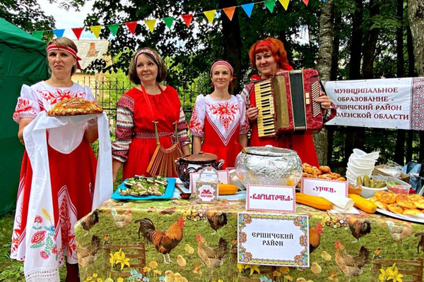 В Смоленске прошёл фольклорно-гастрономический фестиваль
