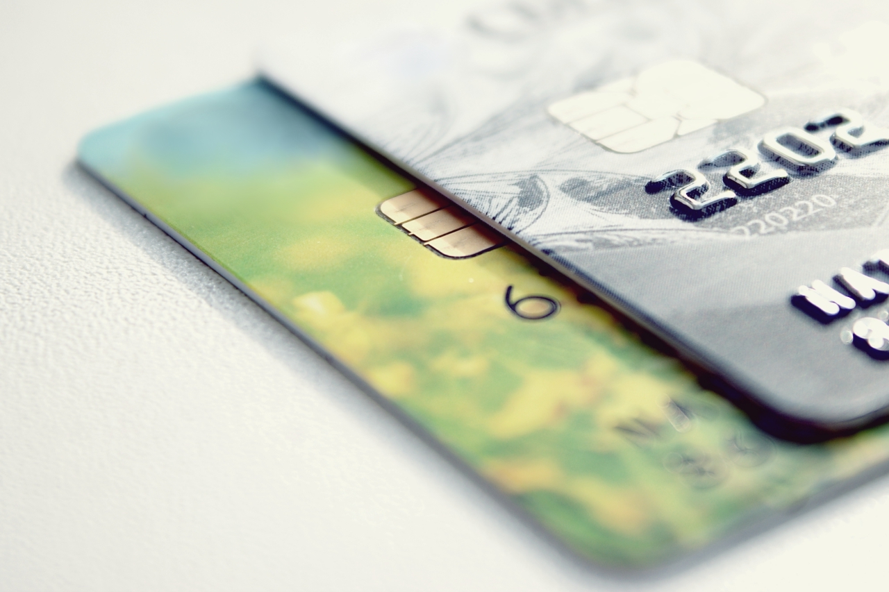 Житель Смоленска подозревается в краже денег с банковской карты