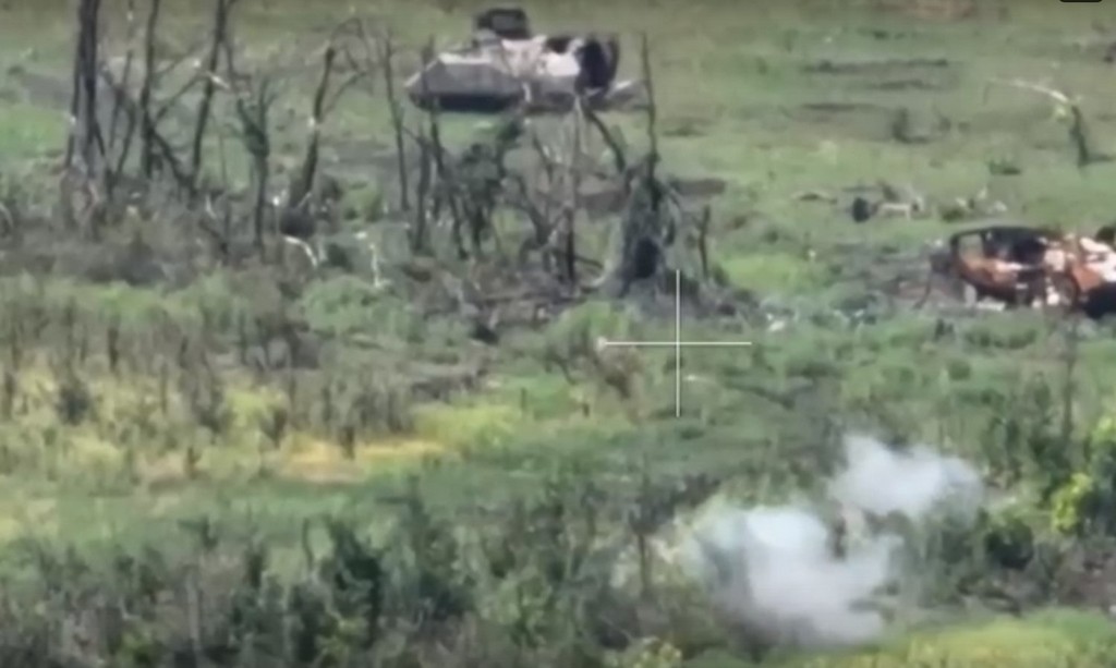 Штурмовая группа ВДВ уничтожила бронетехнику ВСУ в районе Артемовска